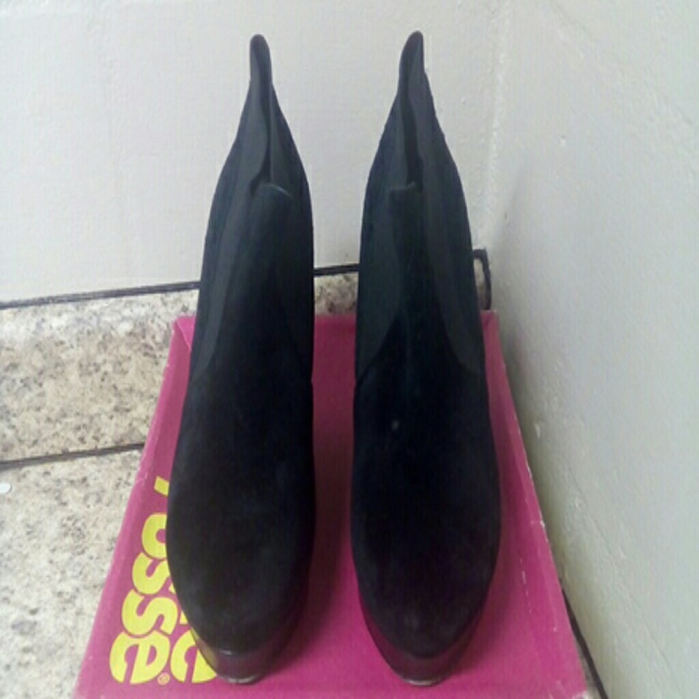 MRKT Booties - Picture 2 of 6